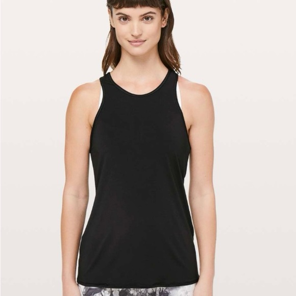 Lululemon Timeless Twist Tank size 4 - Picture 4 of 6